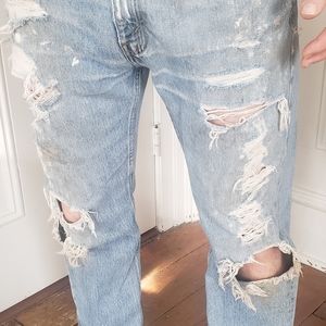 Distressed Levi Strauss 505